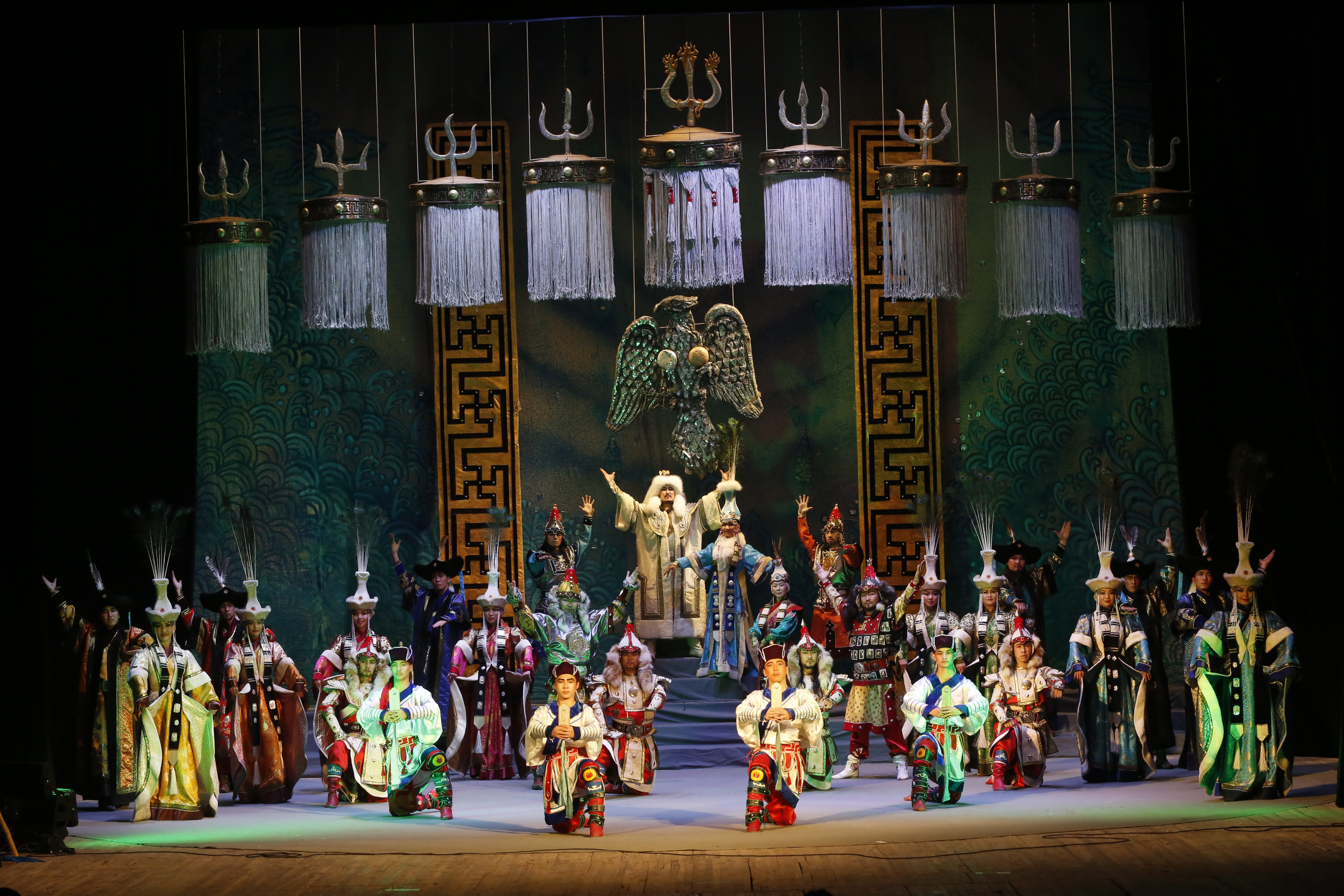 Altan Urag (“Golden Generation”)